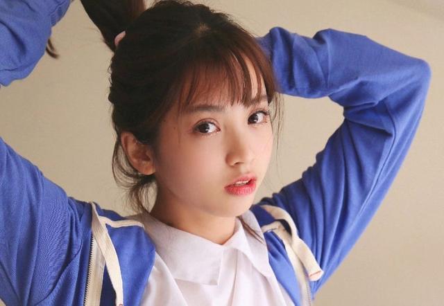 為什么學(xué)生有校服，而老師沒有教師服？網(wǎng)友的評論亮了！