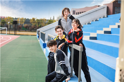 校服定制安全健康的面料有哪些？