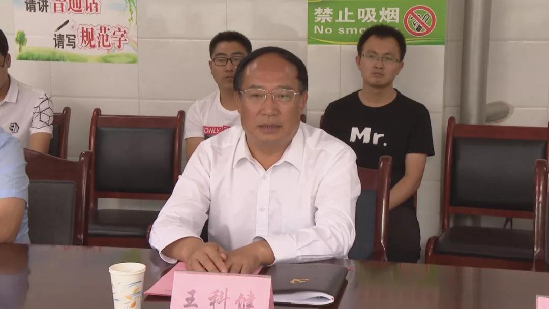 情系老區(qū)教育，愛(ài)灑會(huì)寧學(xué)子 | 同桌的你校服將愛(ài)心播撒甘肅會(huì)寧！