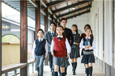 定做秋季幼兒園園服有哪些面料？