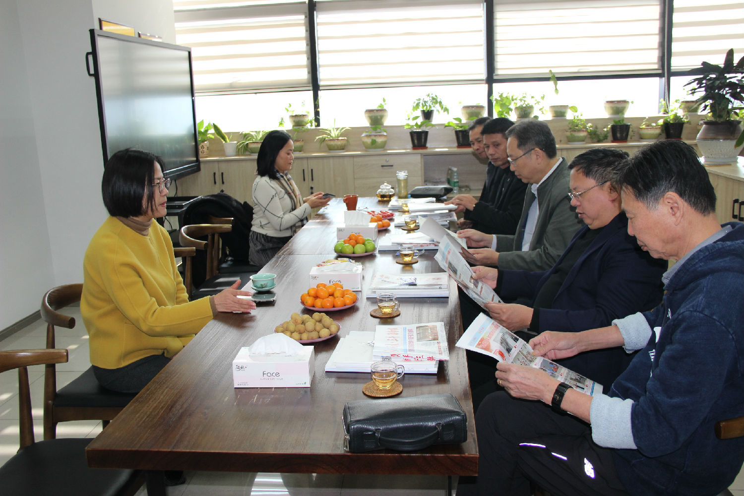 熱烈歡迎南寧教育局領(lǐng)導(dǎo)、百裕集團許曲煌董事長一行蒞臨江蘇圣瀾參觀指導(dǎo)