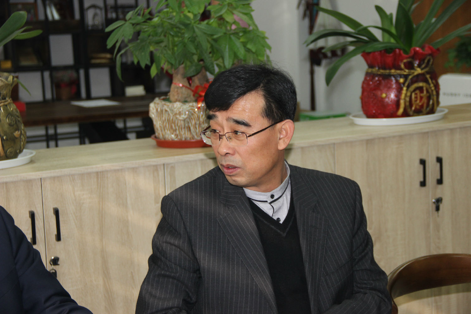 熱烈歡迎大慶市教育局德育處王維志主任及德育校長們一行蒞臨江蘇圣瀾