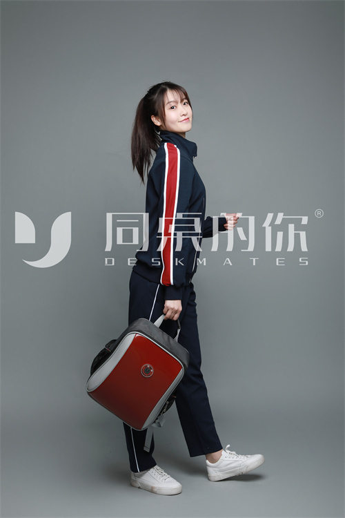 國內(nèi)校服
