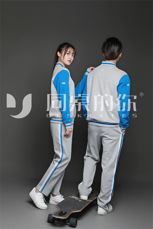 中學(xué)校服 中學(xué)校服