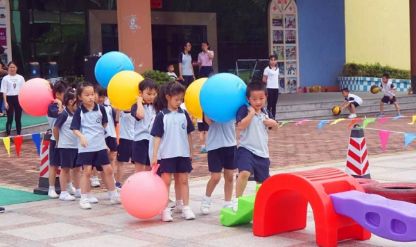 您學校校服定做方面需要注意什么地方呢？