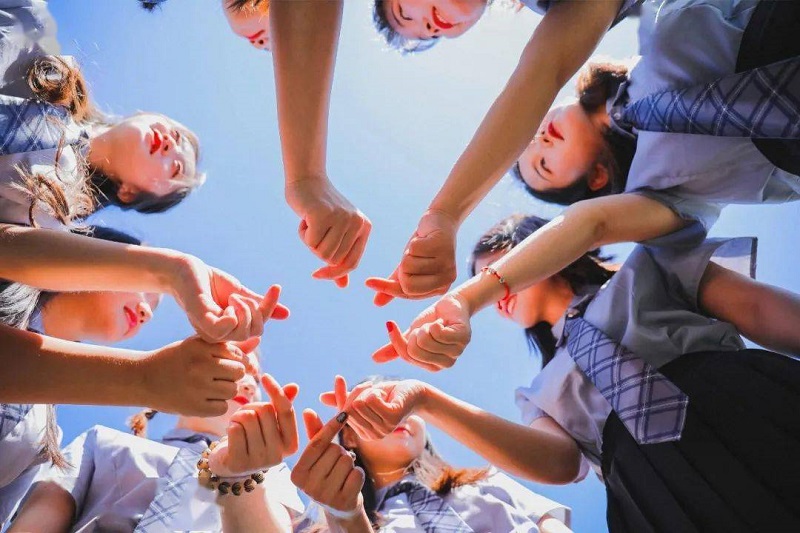 學(xué)生校服生產(chǎn)定制款的尺碼如何把握 學(xué)生校服生產(chǎn)定制款的尺碼如何把握