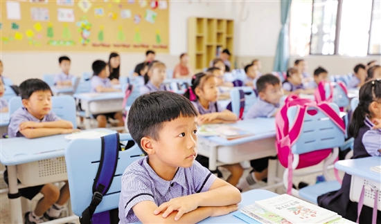 學(xué)生校服該怎么分類？