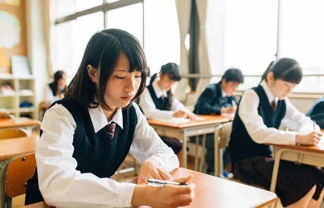 如何判斷你家孩子的高中校服是否安全合格？