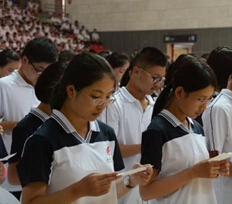 校服定做歷史，人類的語言文明