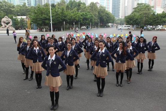 校服新規(guī)來了——安全舒適、經(jīng)濟實用，還要美！