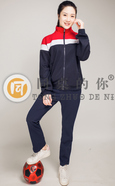 中學(xué)生校服的德育功能