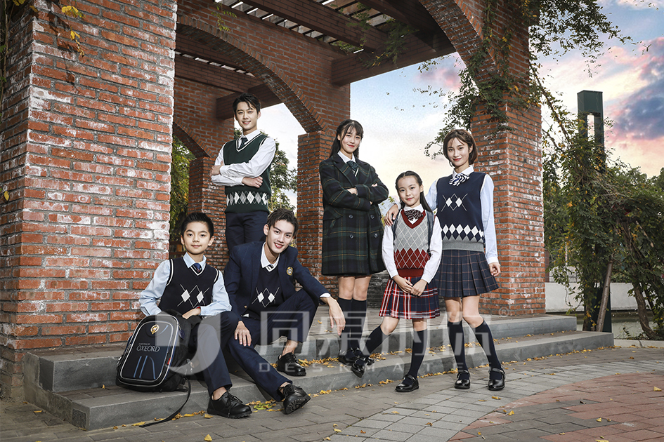 全國政協(xié)委員曾蓉：呼吁校服行業(yè)加強科學管理