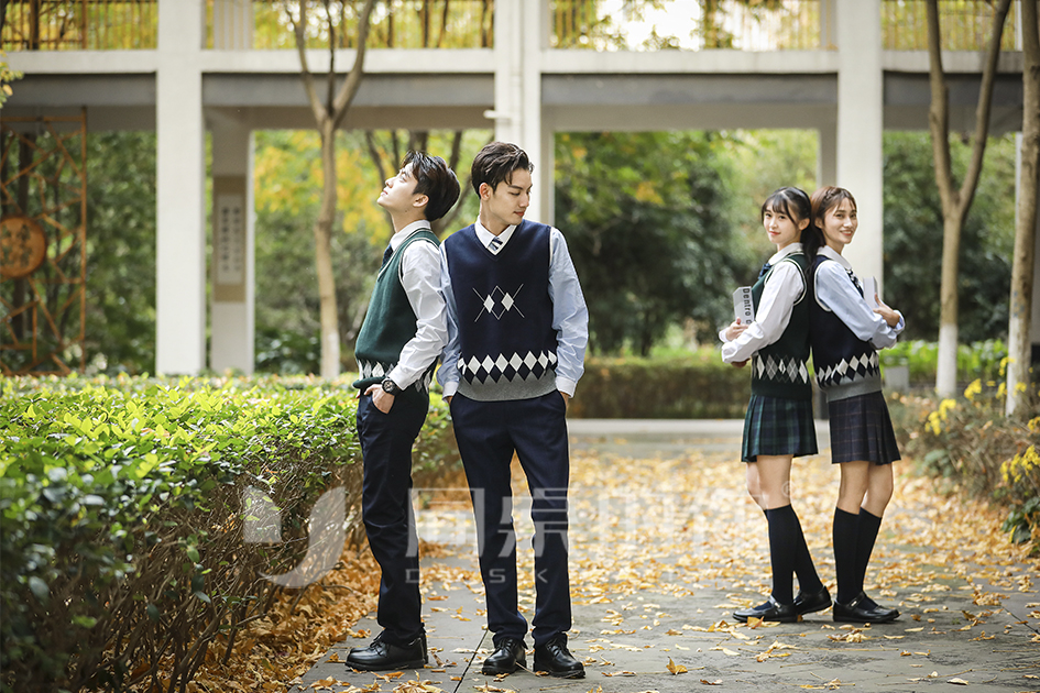 校服定做，如何設(shè)計(jì)細(xì)節(jié)？