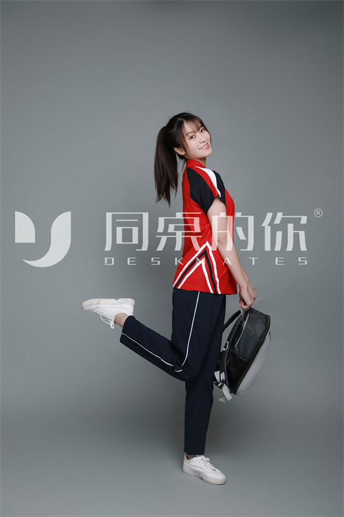 學(xué)校校服應(yīng)該如何改進(jìn)，才能更具時尚韻味呢？