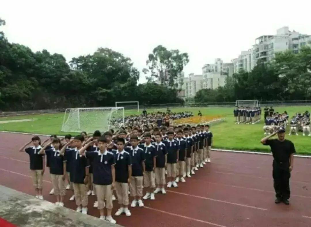 珠海校服的發(fā)展史和特點(diǎn)，你知道嗎？