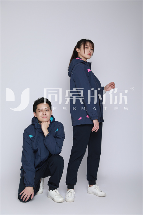 校服定做沖鋒衣的都有哪些分類呢？