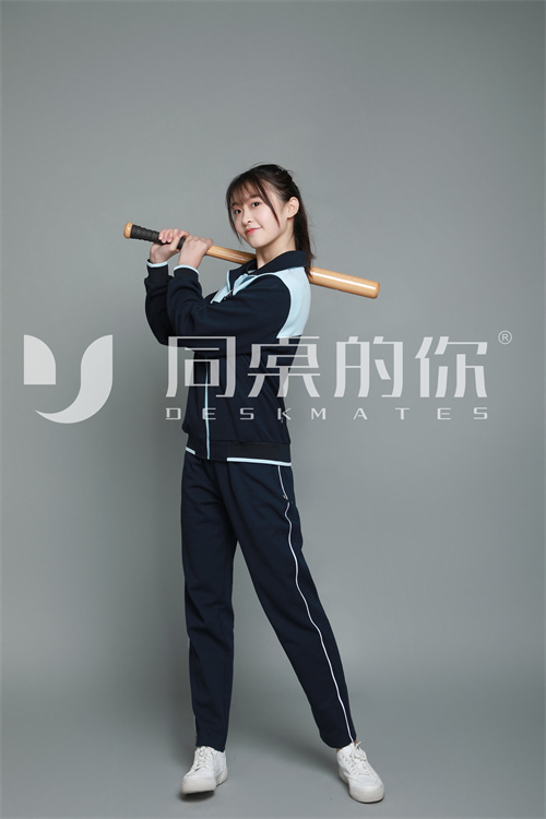 為什么運動校服仍舊是主流校服？