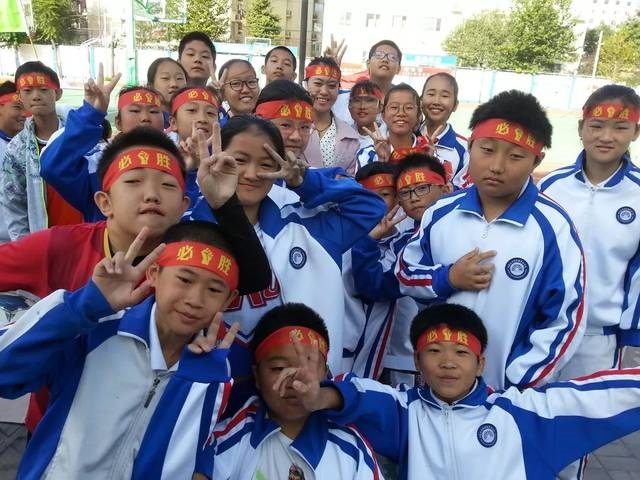 中國的二手學(xué)生校服，成了非洲人民的搶手貨