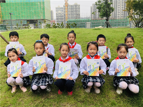 影響定做初中生校服“價格”的因素有哪些呢？