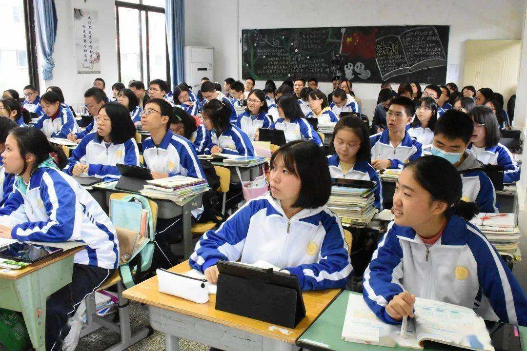 幼兒園新舊校服套裝定做如何分類清洗？