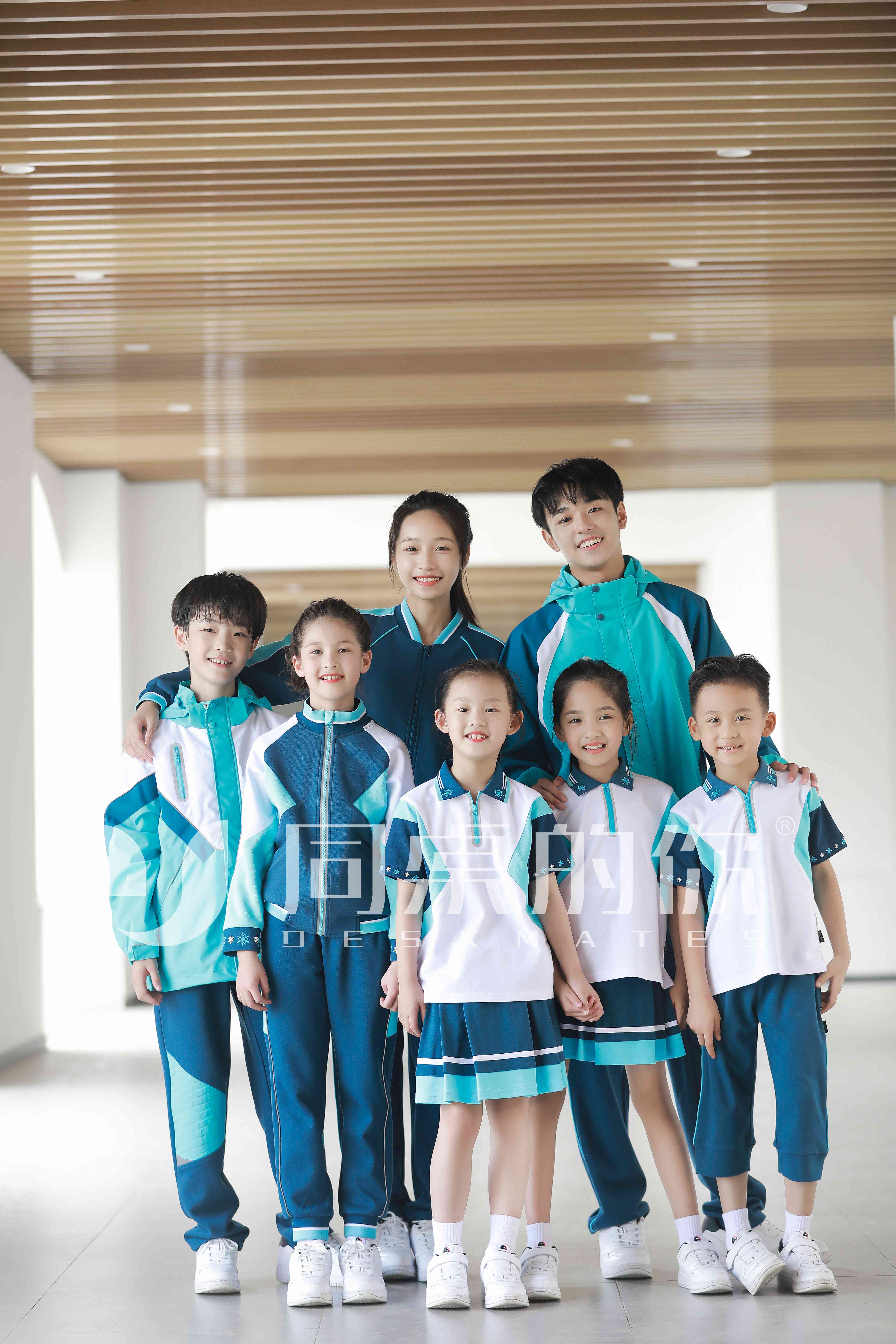 質(zhì)量過關(guān)才是要緊事！中學(xué)生校服定制標(biāo)準(zhǔn)有哪些？