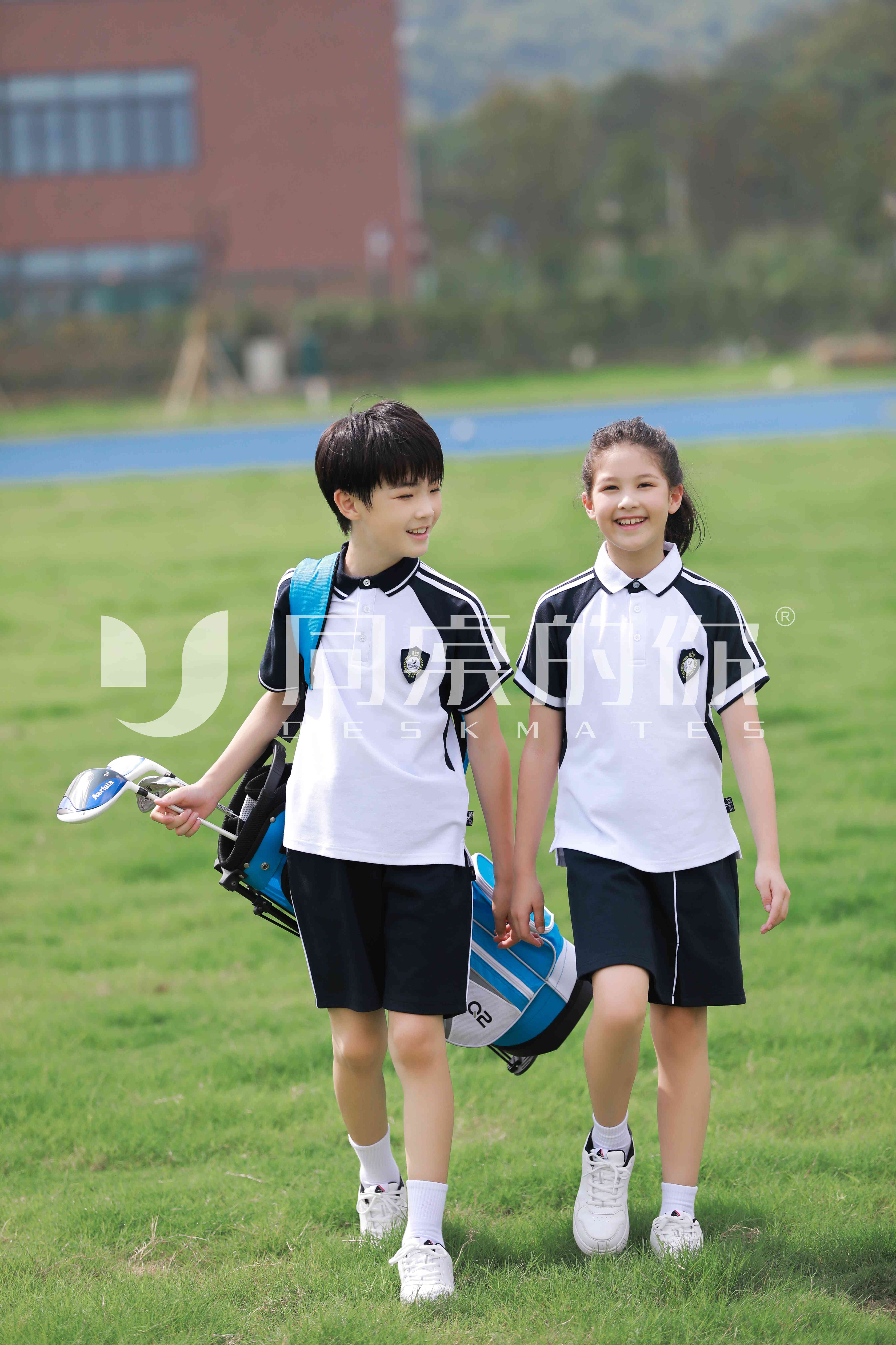 梅雨季夏季校服難晾干？正確的打開(kāi)方式是：