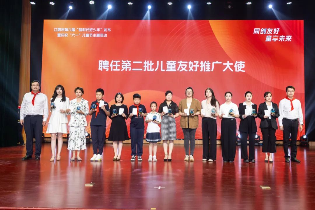 圣瀾服飾 圣瀾服飾