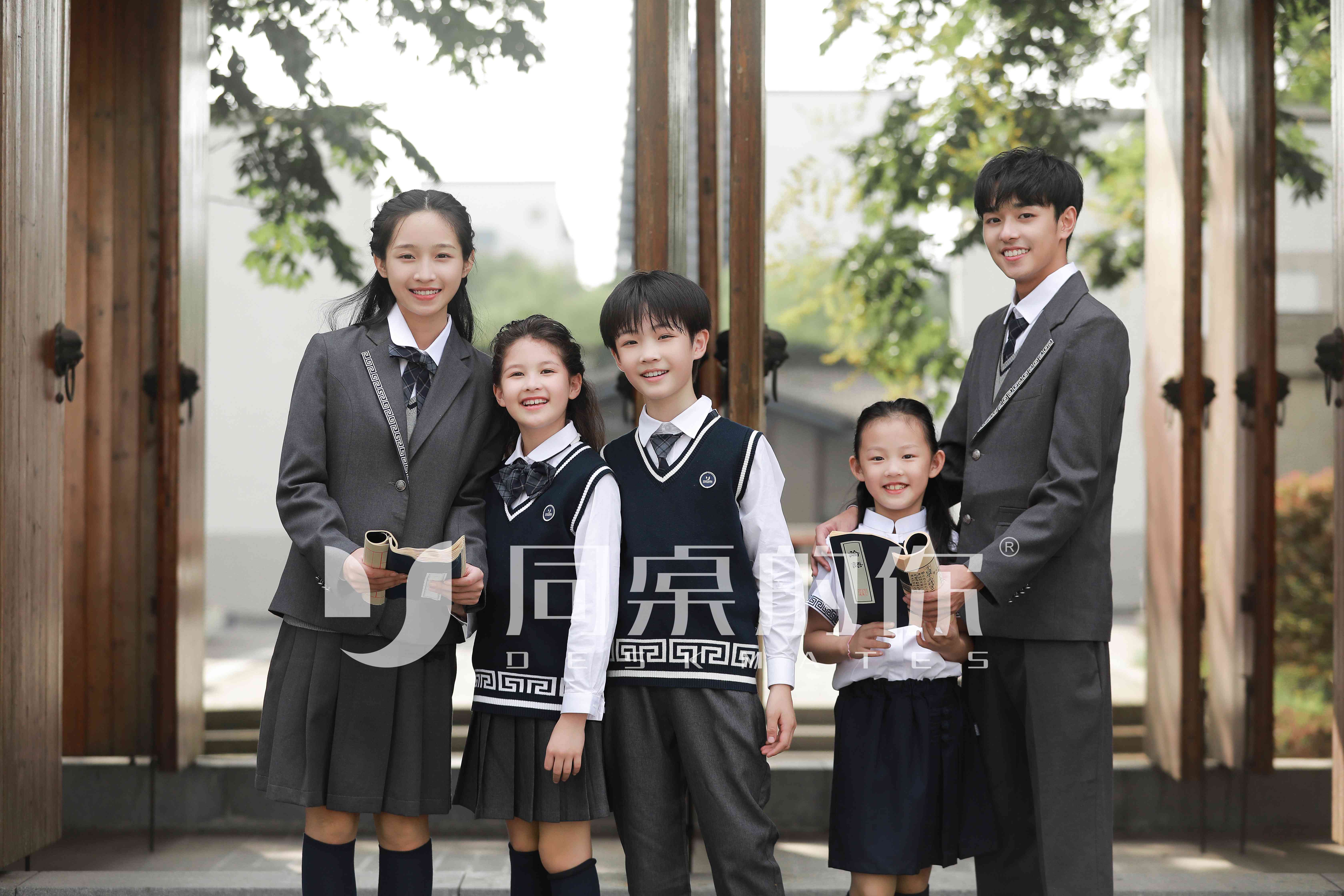 家長(zhǎng)必讀！收到小學(xué)生校服后如何全面檢驗(yàn)校服質(zhì)量？