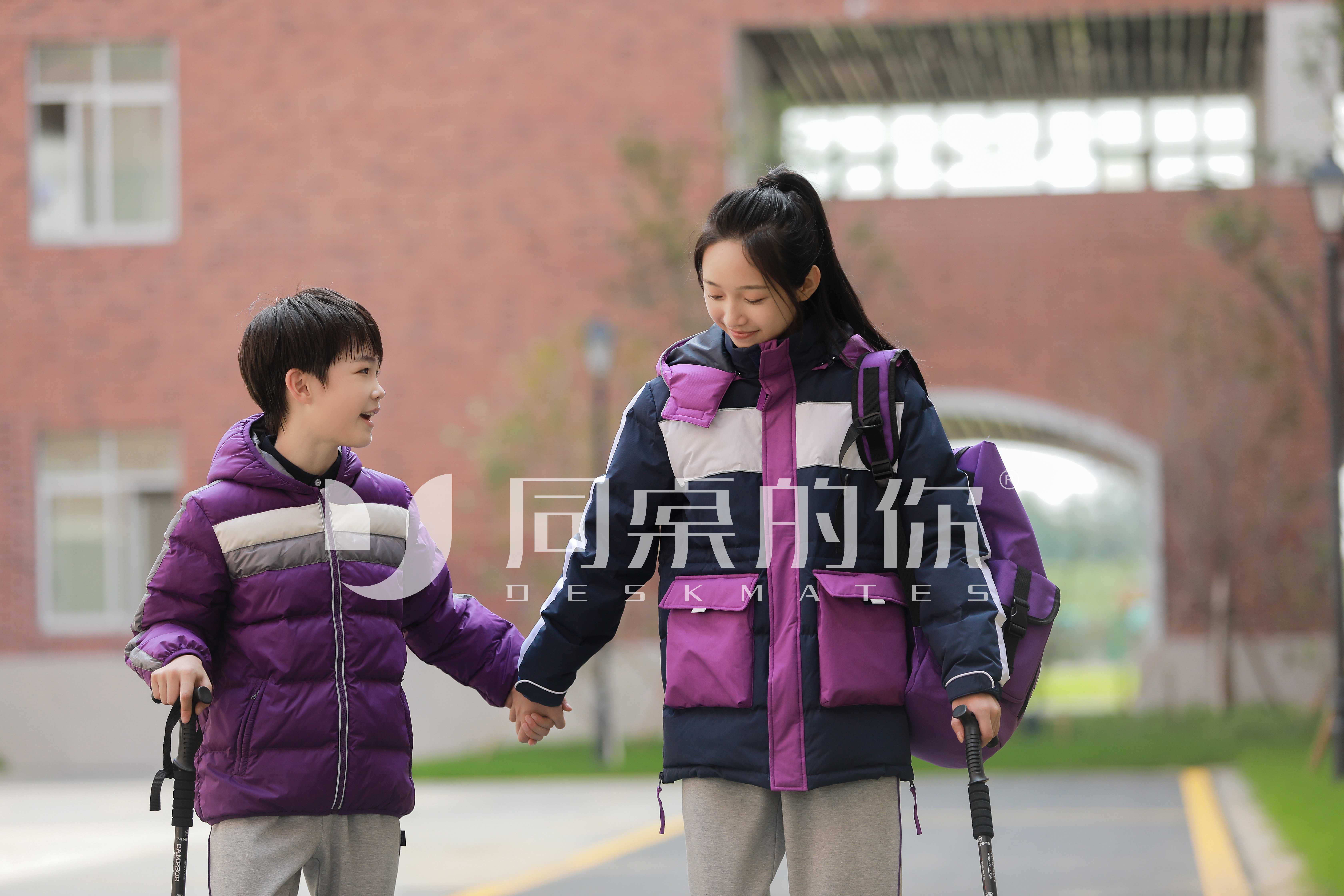 校服羽絨內(nèi)膽質(zhì)量分辨全攻略！給孩子屬于冬季的安心守護(hù)！
