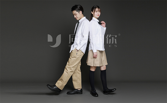 哪里有初中校服定做?不同面料和工藝的價(jià)格差異