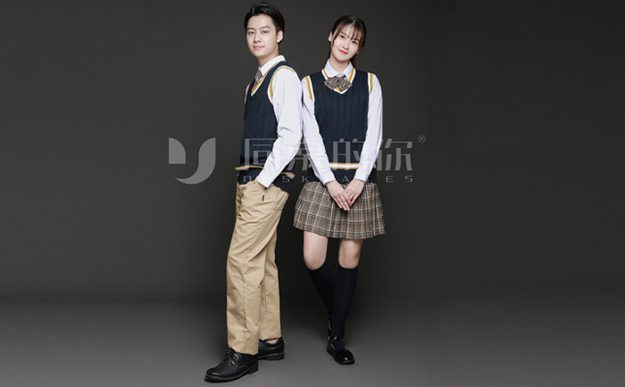 哪里有生產(chǎn)校服的廠家?如何避免踩坑?