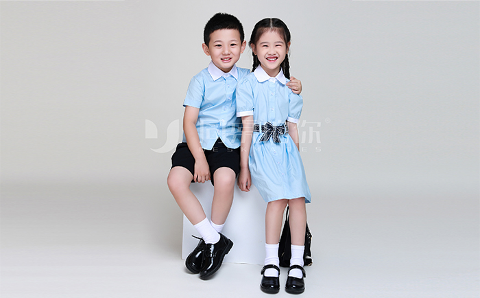 家長(zhǎng)學(xué)生關(guān)注!中國(guó)校服十大品牌選購指南