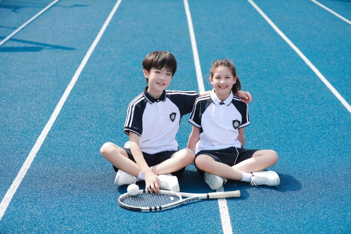 校服定制廠家靠不靠譜?關(guān)鍵看這3點(diǎn)!