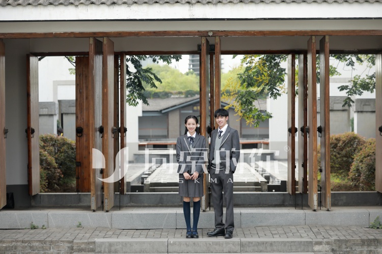 在江蘇江陰做校服代理就選擇圣瀾服飾