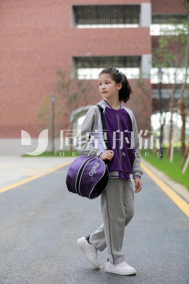 江蘇畢業(yè)服定制找哪家?圣瀾服飾專業(yè)可靠